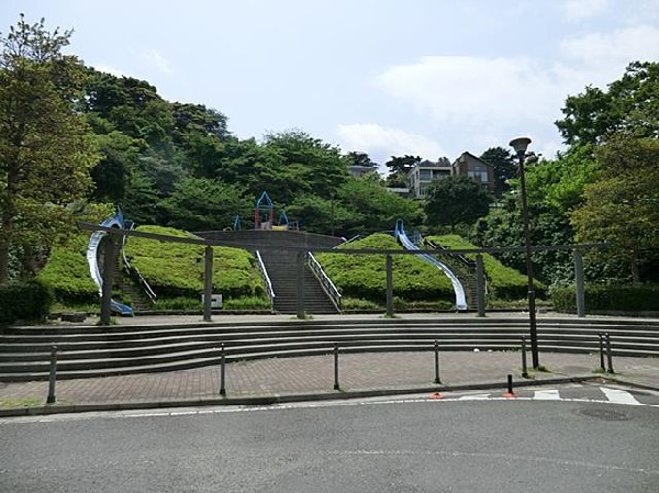 山手見晴らし公園(山手見晴らし公園まで850m)