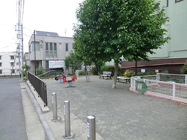大久保三丁目第二公園(大久保三丁目第二公園まで290m)