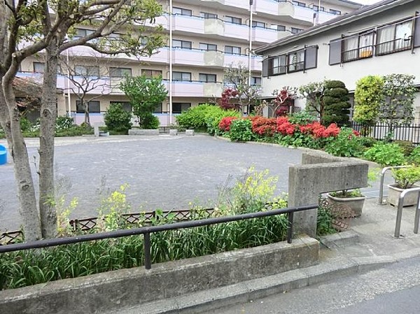 篠原町ねむのき公園(篠原町ねむのき公園まで400m 公園近くでお子様も安心して遊べます♪)