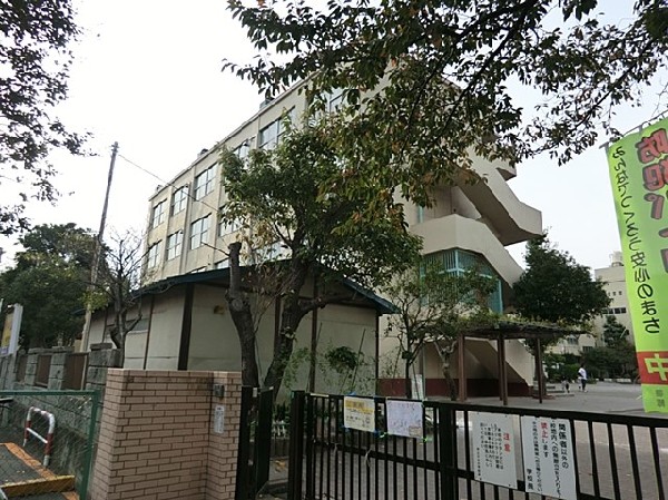 横浜市立井土ケ谷小学校(横浜市立井土ケ谷小学校まで650ｍ)