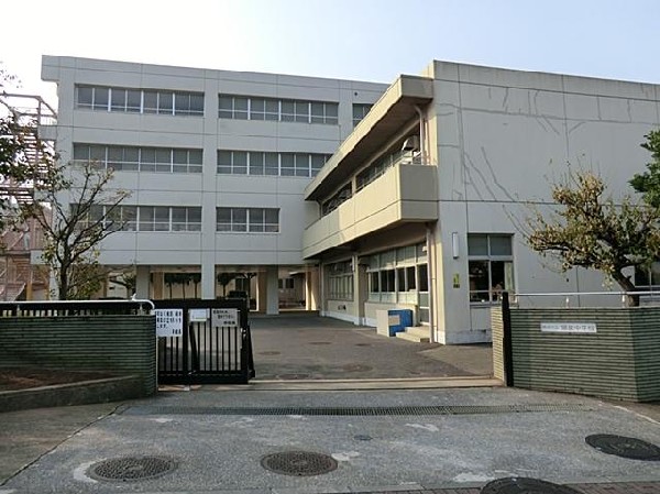 横浜市立領家中学校(横浜市立領家中学校まで1000m)