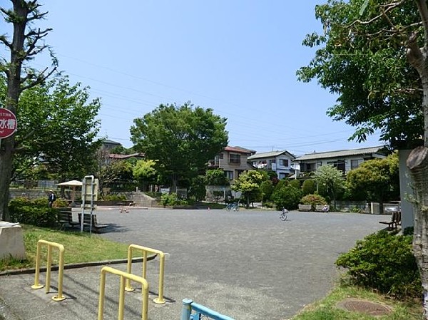 鳥が丘第五公園(鳥が丘第五公園まで300m)