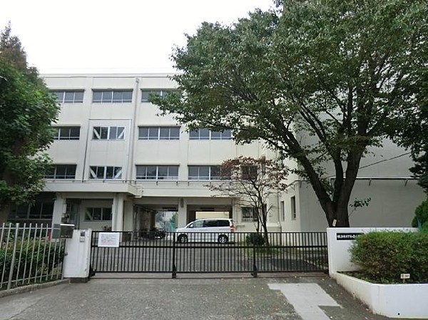 横浜市立下和泉小学校(横浜市立下和泉小学校まで950m)