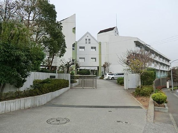 横浜市立小田中学校(横浜市立小田中学校まで720m)