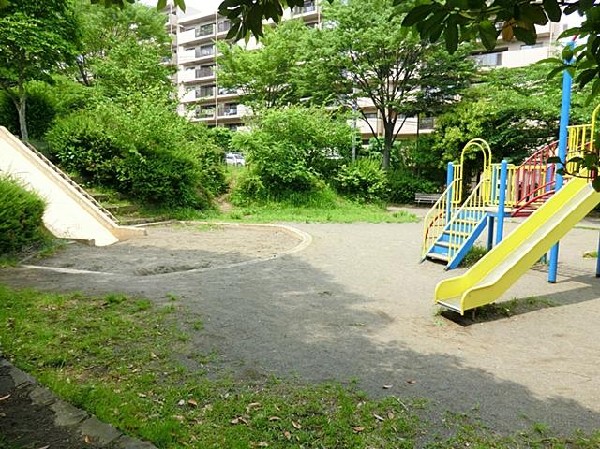 平戸本林公園(平戸本林公園まで500m)