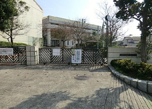 横浜市立南戸塚中学校(横浜市立南戸塚中学校まで1500m)