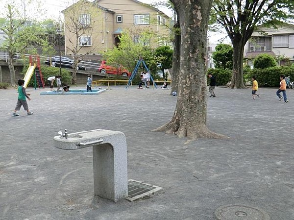上柏尾第一公園(上柏尾第一公園まで350m)