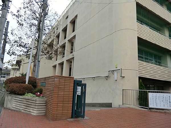 横浜市立平楽中学校(横浜市立平楽中学校まで900m 中学校近くで通学安心です♪)