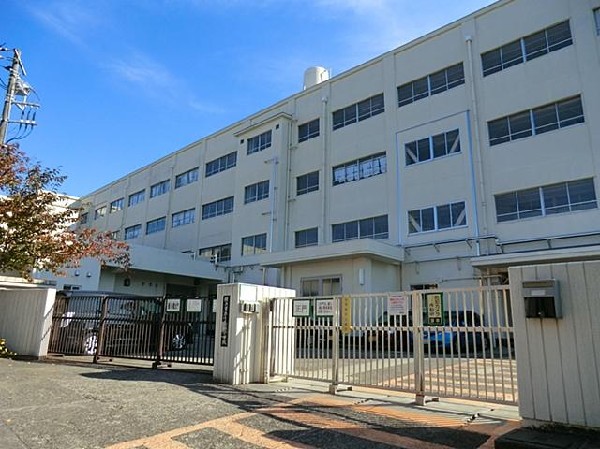 横浜市立もえぎ野小学校(横浜市立もえぎ野小学校まで400m)