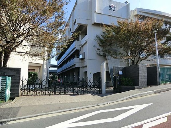 横浜市立下田小学校(横浜市立下田小学校まで600m)