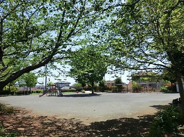 あかね台堀の内公園(あかね台堀の内公園まで230m)