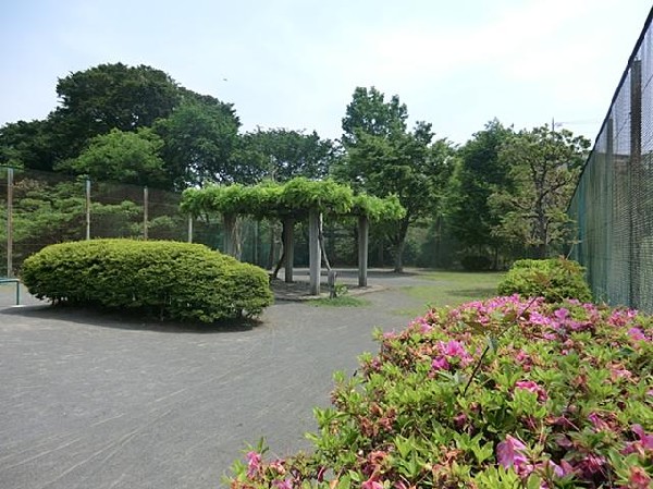 向台公園(向台公園まで220m)