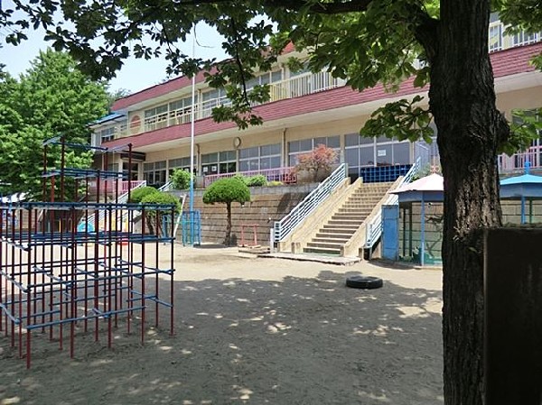 柏幼稚園(柏幼稚園まで450m)