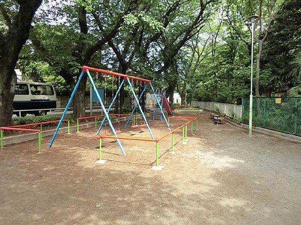 二本木第二公園(二本木第二公園まで850m)