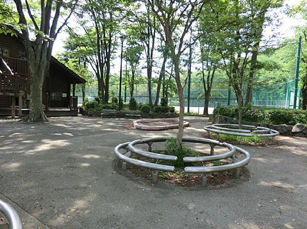 川島町公園(川島町公園まで250m)