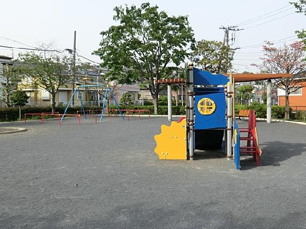 富岡西公園(富岡西公園まで350m)