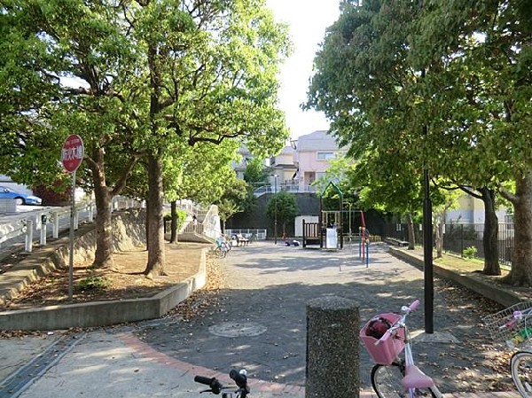下永谷第五公園(下永谷第五公園まで250m)