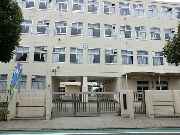 横浜市立上郷中学校(横浜市立上郷中学校まで1500ｍ)