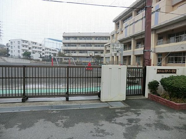 横浜市立神大寺小学校(横浜市立神大寺小学校まで350m)