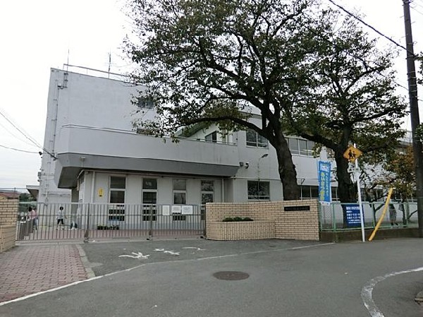 横浜市立梅林小学校(横浜市立梅林小学校まで750m)