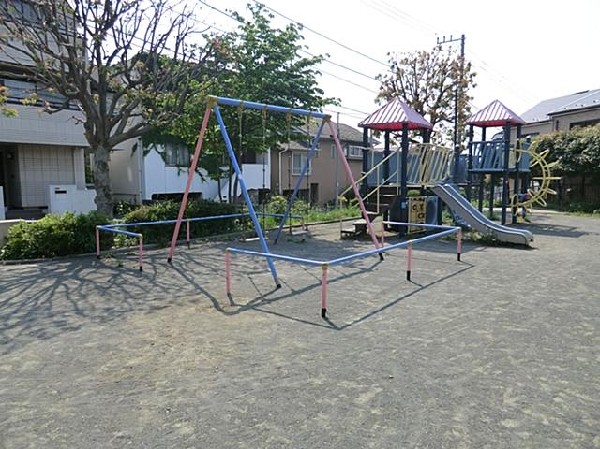 伊勢町もくせい公園(伊勢町もくせい公園まで210m 公園近くでお子様も安心して遊べます♪)