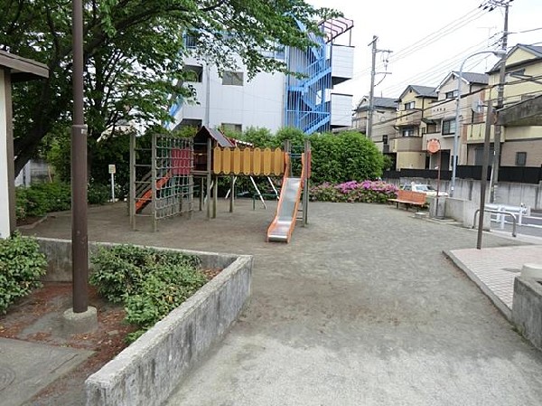 篠原西町公園(篠原西町公園まで350m)