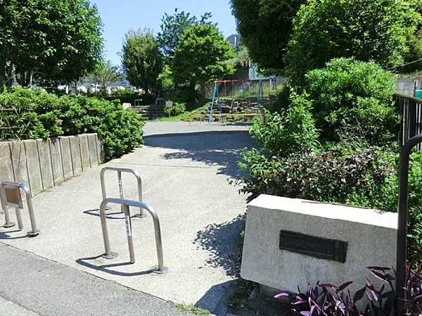 富岡東一丁目公園(富岡東一丁目公園まで220m)