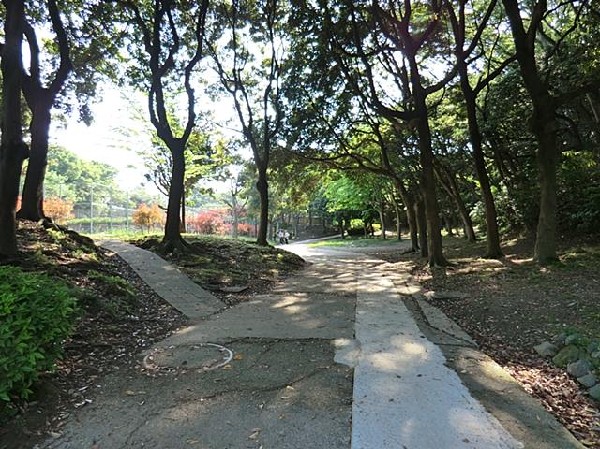 富岡総合公園(富岡総合公園まで450m)