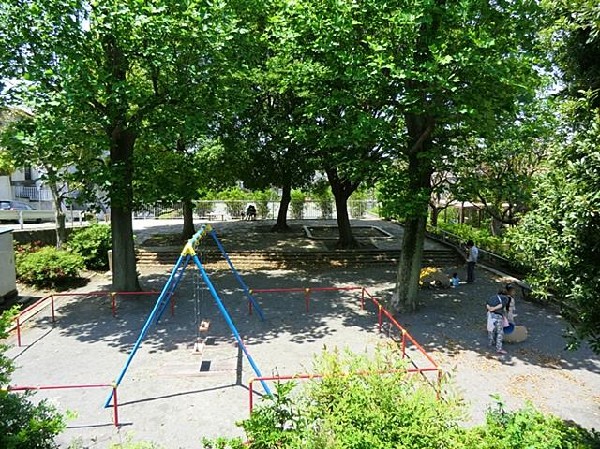 貝塚公園(貝塚公園まで230m)
