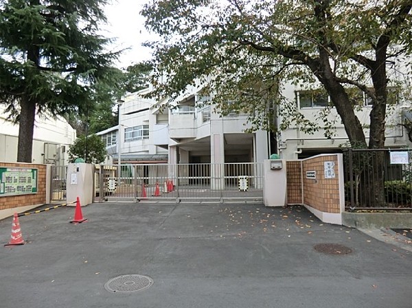 横浜市立初音が丘小学校