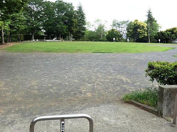 あざみ野東公園(あざみ野東公園まで130m)