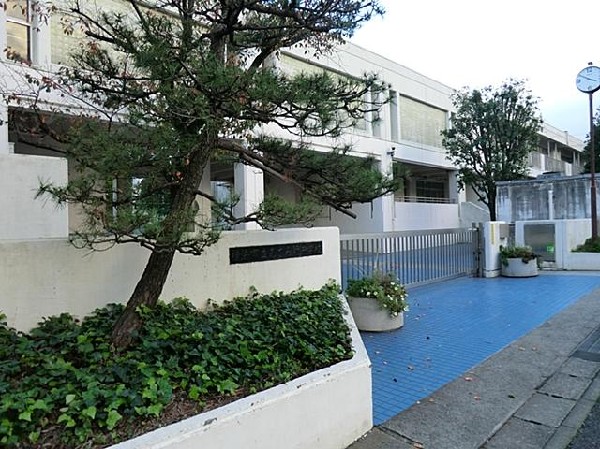 横浜市立あざみ野中学校(横浜市立あざみ野中学校まで850m)