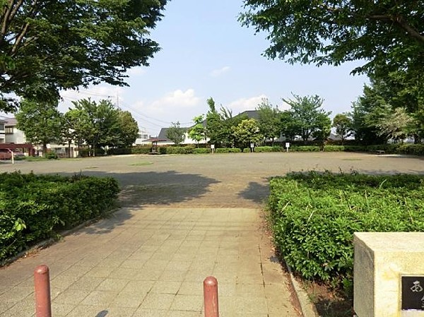 あざみ野南鍛冶谷公園(あざみ野南鍛冶谷公園まで300m)