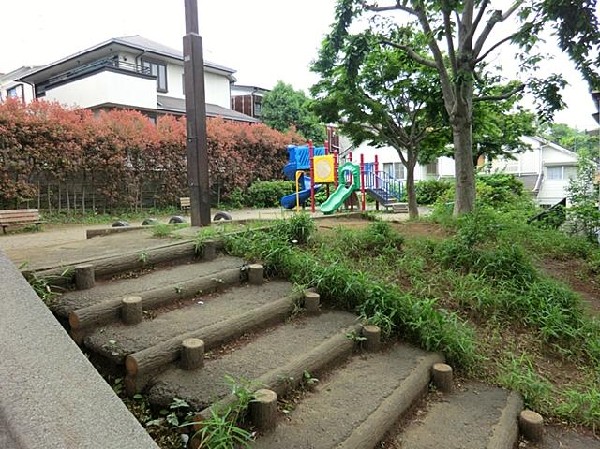 六ツ川二丁目ふれあい公園(六ツ川二丁目ふれあい公園まで170m)