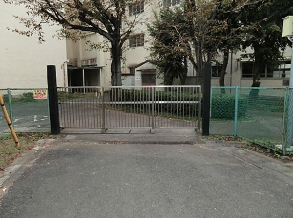 横浜市立柏尾小学校(横浜市立柏尾小学校まで1100m)
