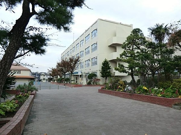 横浜市立文庫小学校(横浜市立文庫小学校まで20m)