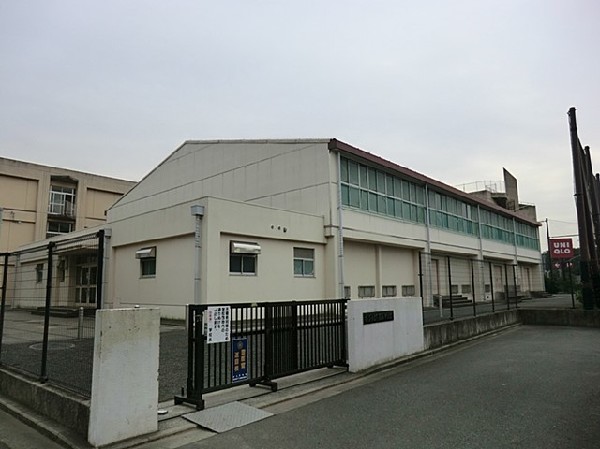 横浜市立下瀬谷中学校(横浜市立下瀬谷中学校まで700ｍ)