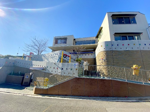 みたけ台中学校(学校教育目標は、めざします、いきいきと楽しく、笑顔あふれる学舎（まなびや）を！)