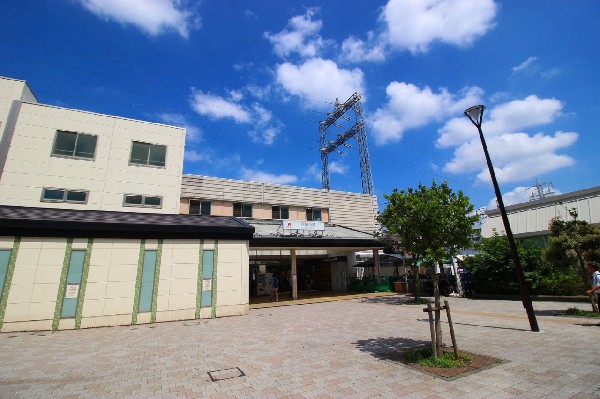 宮崎台駅(閑静な住宅街に位置する駅、周辺は並木通りがキレイで整然としています。)