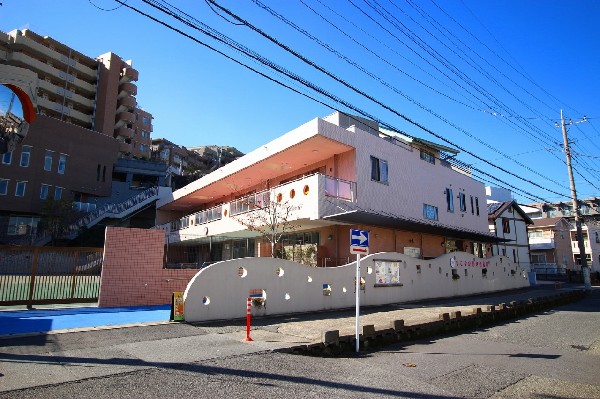 すこやか溝口保育園(裸足や薄着の保育を取り入れ、子どもも保育士も元気いっぱいの保育園です。。)