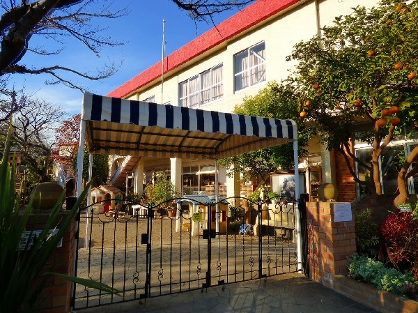 宮前幼稚園　(今この瞬間を、わくわく生き活きとびっきり輝いて生きてほしい。そんな思いで園づくりをしています。)