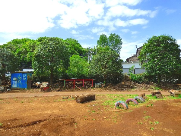 川崎市子ども夢パーク(夢パークは、子どもが安心してありのままの自分でいられる場です。「自分の責任で自由に遊ぶ」ことを大事にしています。)