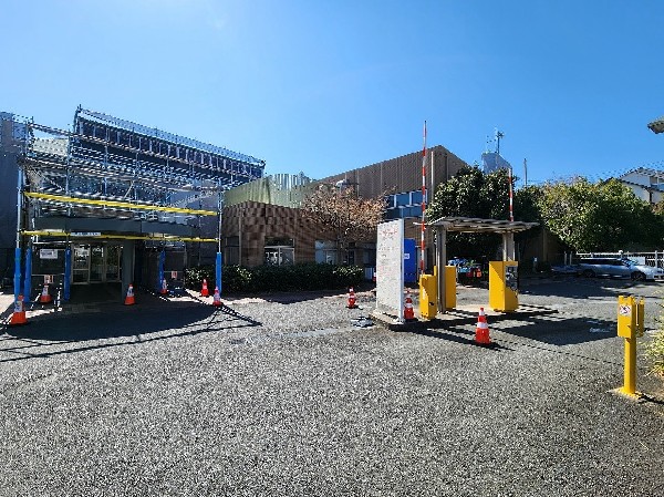 宮前スポーツセンター(宮前スポーツセンター　2006年4月にオープンしたスポーツ施設、スポーツデーや機スポーツ教室棟行っています。)