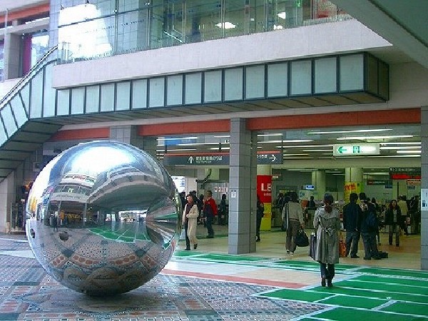 日吉駅(東急東横線人気の日吉駅です。始発もある駅で通勤に便利です！学生も多く商店も充実しています！)