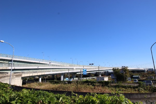 東名高速横浜青葉IC(休日の日の行楽や帰省、遠方にお出かけになる際にはこの距離は便利です。)