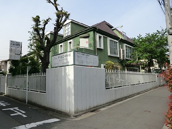 ゆりかご幼稚園　(園舎・園庭から子供たちの元気な声が聞こえてきます。できることが増えていく、お子様の成長が楽しみです。)
