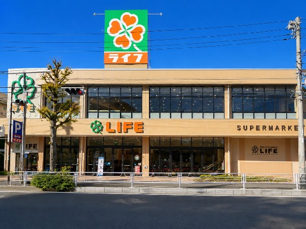ライフ青葉しらとり台店(スーパーマーケット ライフは、「安全と安心」「鮮度と品質」「信頼とサービス」にこだわっています。)