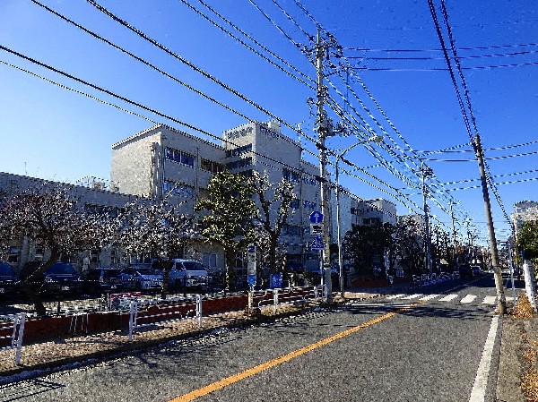 日吉台中学校(自ら学び続ける生徒(知)自ら考え、判断し、行動する生徒　自他の人権を尊重する生徒　健康でたくましく生きる生徒　等)