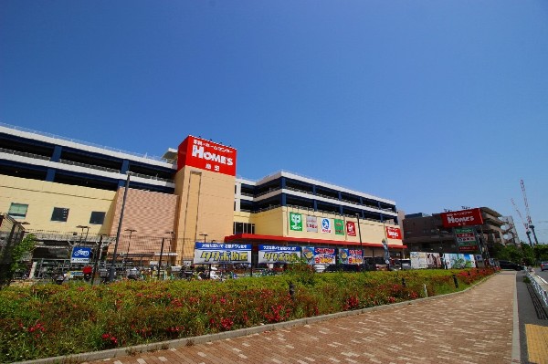 島忠ホームズ新川崎店(ホームセンターと共に、スーパーサミット、西松屋、しまむら等、子育てには助かる店舗が入る複合施設。)