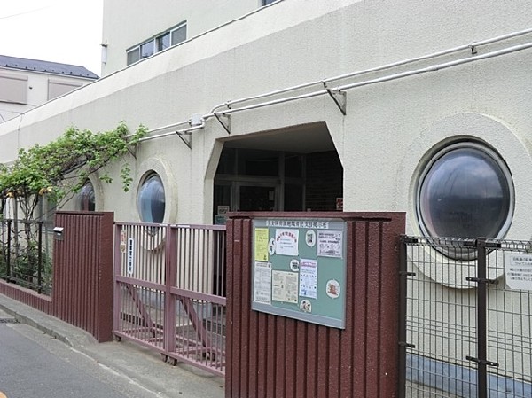 生麦保育園(いきいきと活動し思いやりの気持ちをもてる子供を育てるアットホームな保育園。異年齢と交流する活動も。)